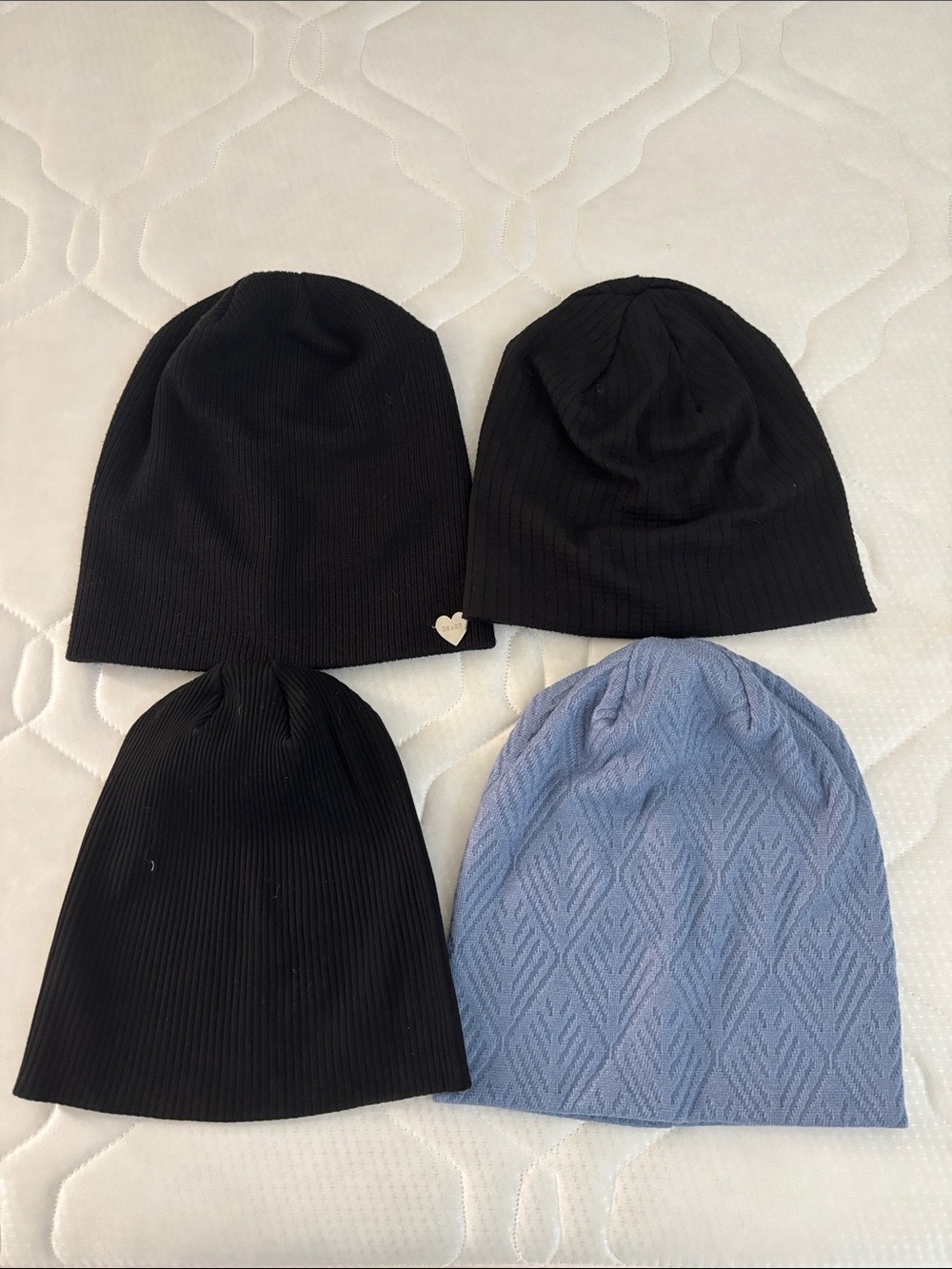 Classic Ribbed & Textured Beanie Set - Black and Light Blue